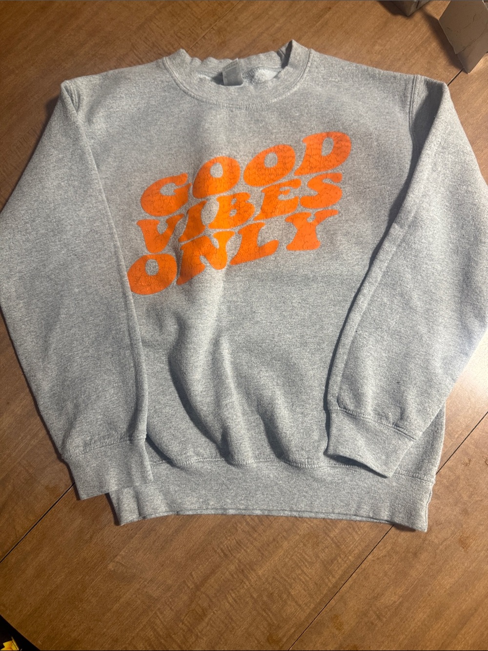 Gray 'Good Vibes Only' Crewneck Sweatshirt with Orange Graphic - Women